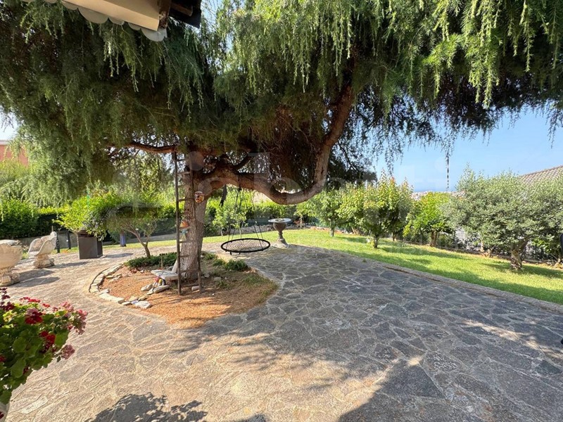 Villa in Vendita a Termoli, 770'000€, 470 m²