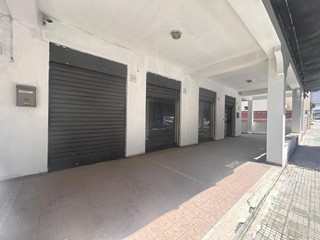 Negozio in Affitto a Barcellona Pozzo di Gotto, 850€, 130 m²