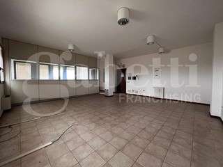 Ufficio in Vendita a Castenaso, 98'000€, 80 m²