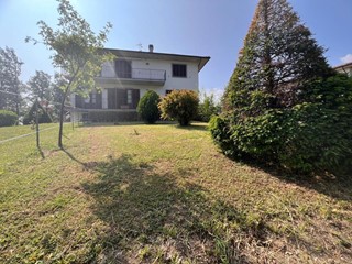 Casa Semi Indipendente in Vendita a Verghereto, 174'000€, 166 m², con Box