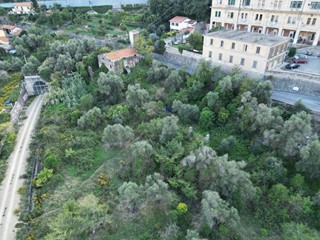 Casa Indipendente in Vendita a Ventimiglia, 180'000€, 150 m²