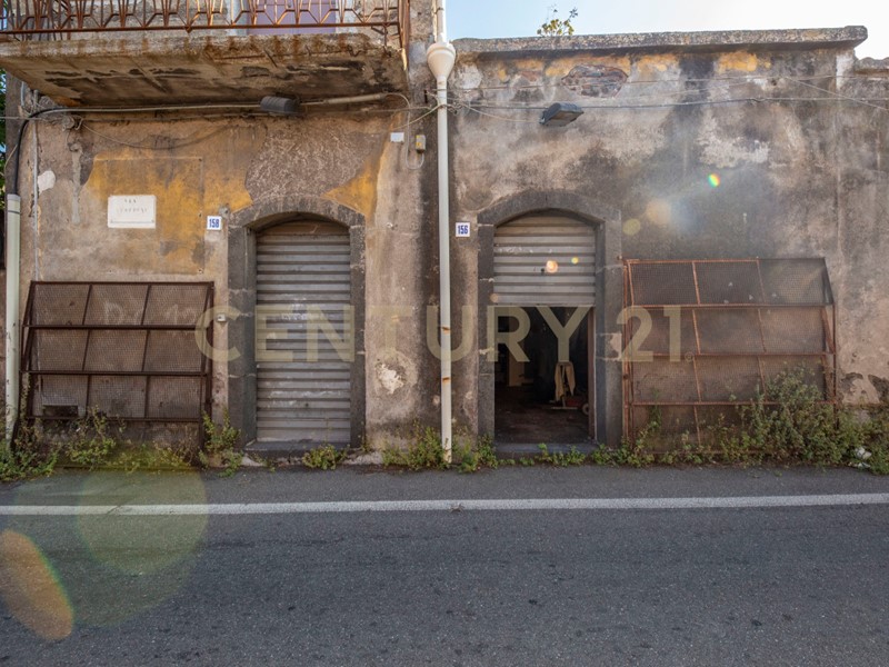 Casa Indipendente in Vendita a Acireale, 80'000€, 178 m²