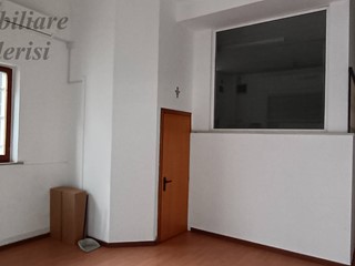 Immobile commerciale in Vendita a San Benedetto del Tronto, 110'000€, 55 m²