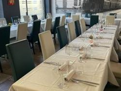 Attività commerciale in Vendita a Legnano, 100'000€, 90 m²