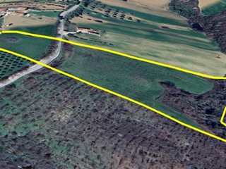 Terreno agricolo in Vendita a Bellante, 50'000€, 35950 m²