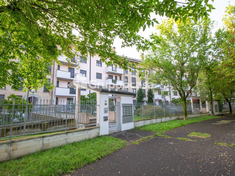 Bilocale in Vendita a Magenta, 130'000€, 65 m²