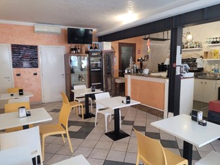 Immobile commerciale in Vendita a Castelbelforte, 12'000&euro;, 100 m²