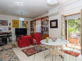 Trilocale in Vendita a San Giovanni la Punta, 87'000€, 122 m²