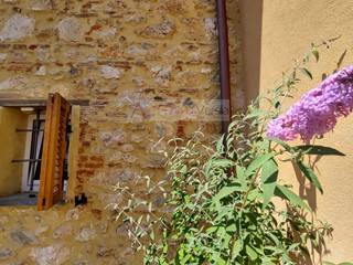 Casa Indipendente in Vendita a Pietrasanta, 600'000€, 201 m²