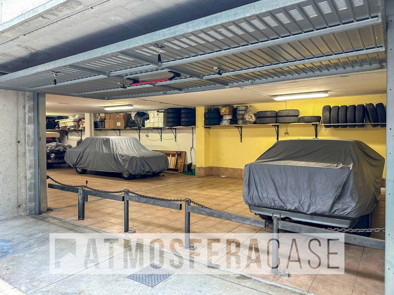 Box in Vendita a Bergamo, 120'000€, 130 m²