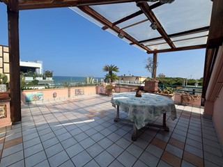 Attico in Vendita a San Benedetto del Tronto, 980'000€, 270 m²