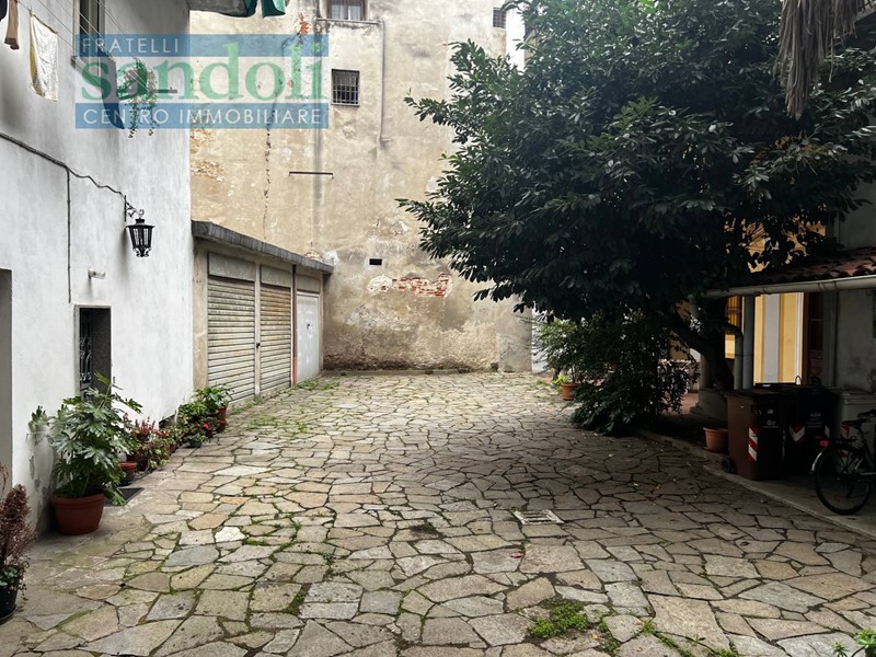 Magazzino in Affitto a Vercelli, 130&euro;, 35 m²