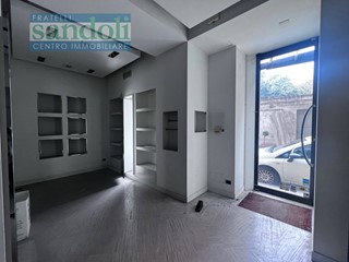 Ufficio in Affitto a Vercelli, 100 m²