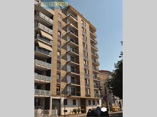 Quadrilocale in Vendita a Vercelli, 98'000€, 110 m²