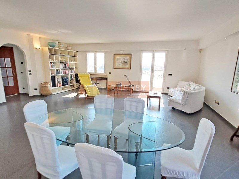 Quadrilocale in Vendita a Albenga, 570'000€, 160 m²