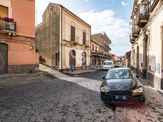 Casa Indipendente in Vendita a Acireale, 149'000€, 4500 m²