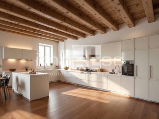 Attico in Vendita a Treviso, 500'000&euro;, 120 m²