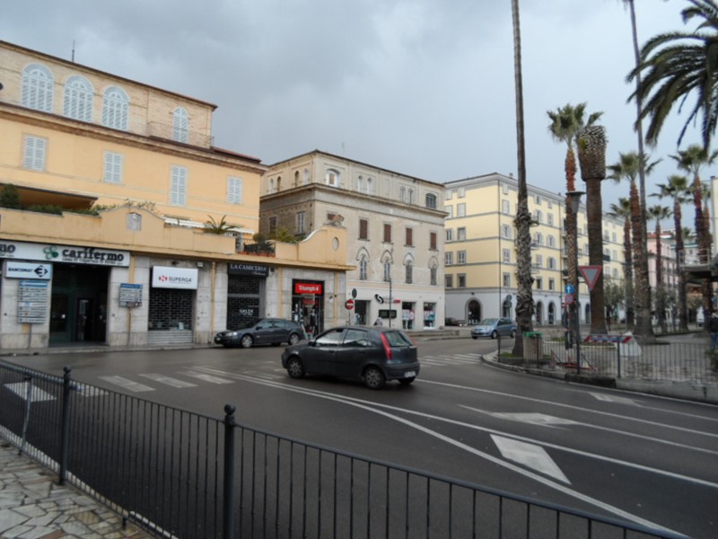Immobile commerciale in Affitto a San Benedetto del Tronto, 1'200€, 50 m²