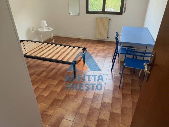 Stanza in Affitto a Empoli, 300&euro;, 19 m²