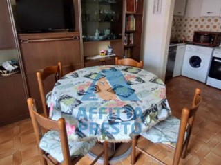 Trilocale in Vendita a Capraia e Limite, 90'000€, 75 m²