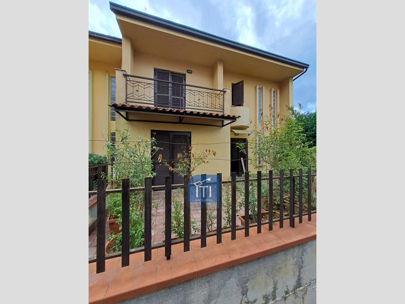 Casa Indipendente in Vendita a Cassino, 185'000€, 190 m²