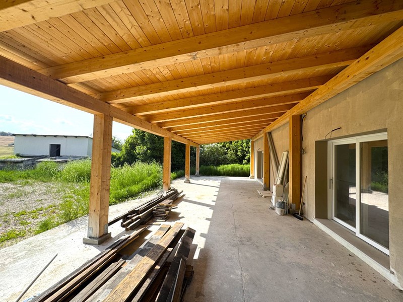 Casa Indipendente in Vendita a Fermo, 260'000€, 156 m²