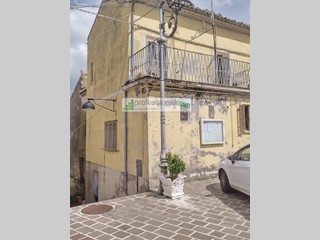 Casa Indipendente in Vendita a Celenza sul Trigno, 25'000€, 95 m²