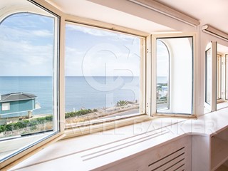 Attico in Vendita a Santa Marinella, 300'000€, 111 m²