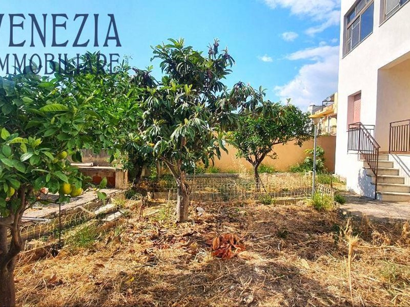 Casa Semi Indipendente in Vendita a Sciacca, 120'000€, 140 m²