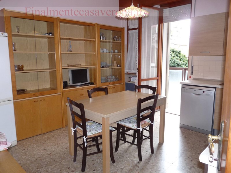 Casa Semi Indipendente in Affitto a Verona, 360€, 135 m²