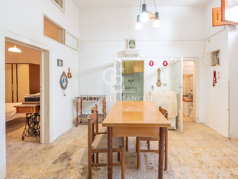 Casa Indipendente in Vendita a Cisternino, 110'000€, 55 m²