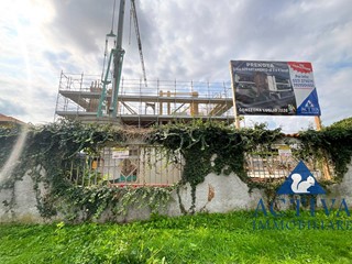 Trilocale in Vendita a Marnate, 310'000€, 115 m²