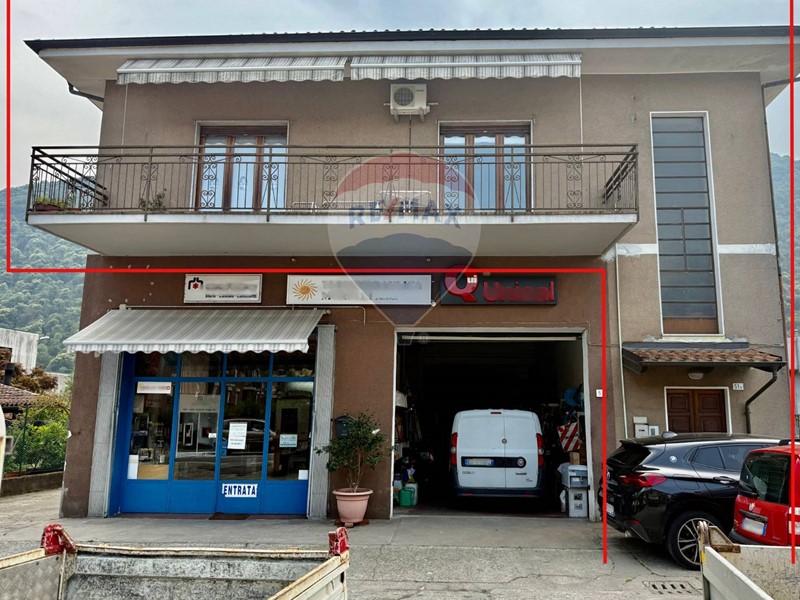 Appartamento in Vendita a Verbania, 240'000€, 170 m²