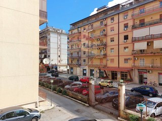 Appartamento in Vendita a Palermo, 258'000€, 123 m²