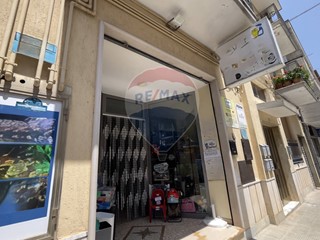 Immobile commerciale in Vendita a Santeramo in Colle, 175'000€, 130 m²