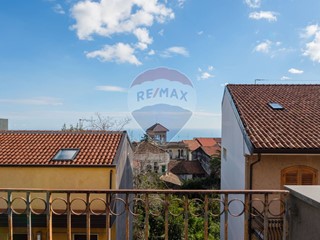 Casa Indipendente in Vendita a Zafferana Etnea, 360'000&euro;, 467 m²