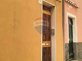 Casa Semi Indipendente in Vendita a Riposto, 97'000€, 141 m²