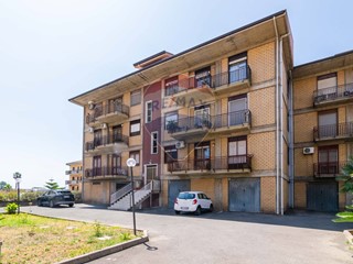 Appartamento in Vendita a Catania, 162'000&euro;, 137 m²