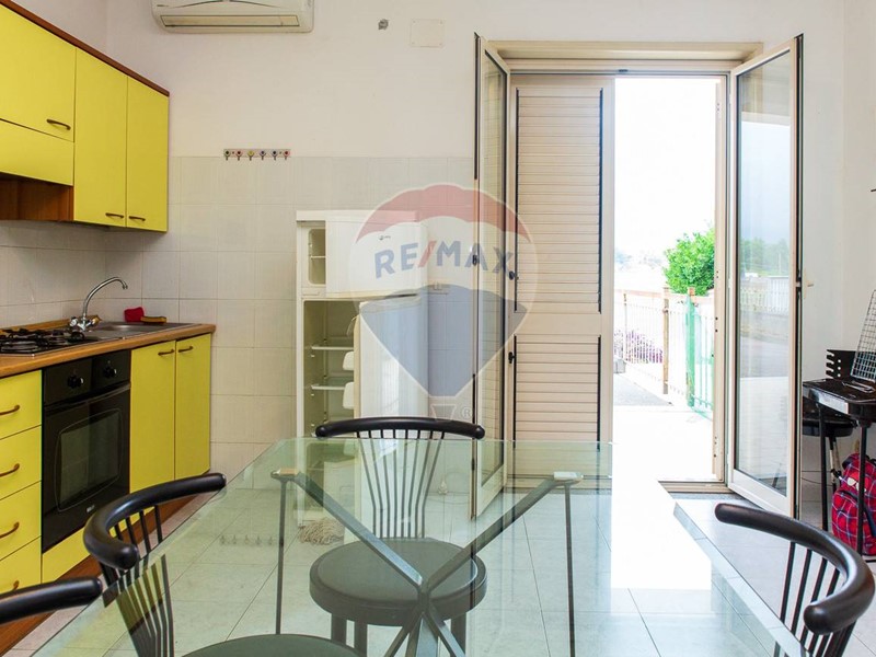 Trilocale in Vendita a Mascali, 95'000€, 75 m²