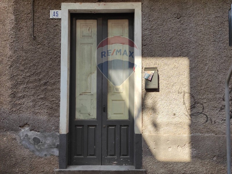 Casa Semi Indipendente in Vendita a Paternò, 30'000€, 50 m²