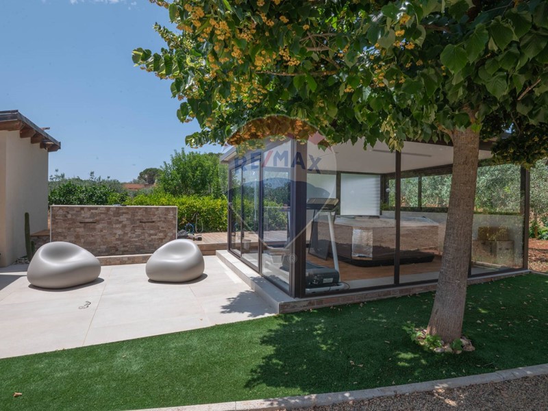 Villa in Vendita a Caltagirone, 385'000€, 200 m²