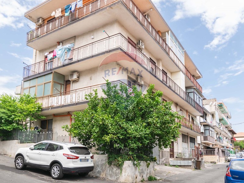 Appartamento in Vendita a Catania, 110'000&euro;, 118 m²