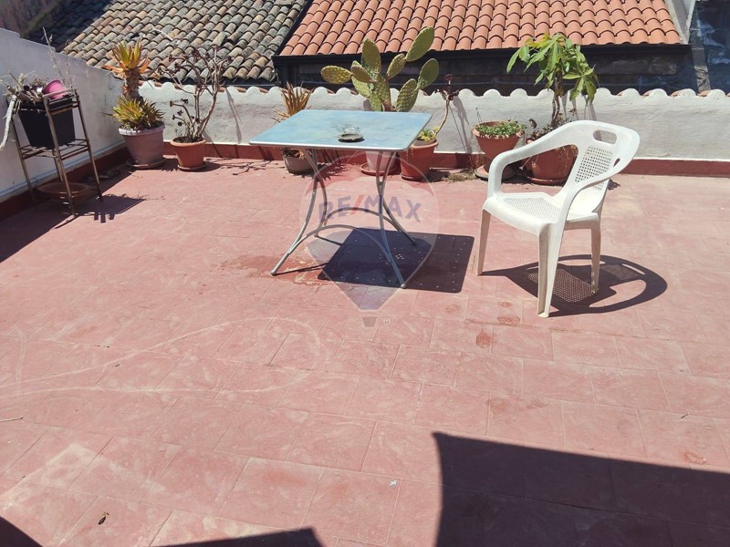 Casa Indipendente in Vendita a Catania, 138'000&euro;, 120 m²