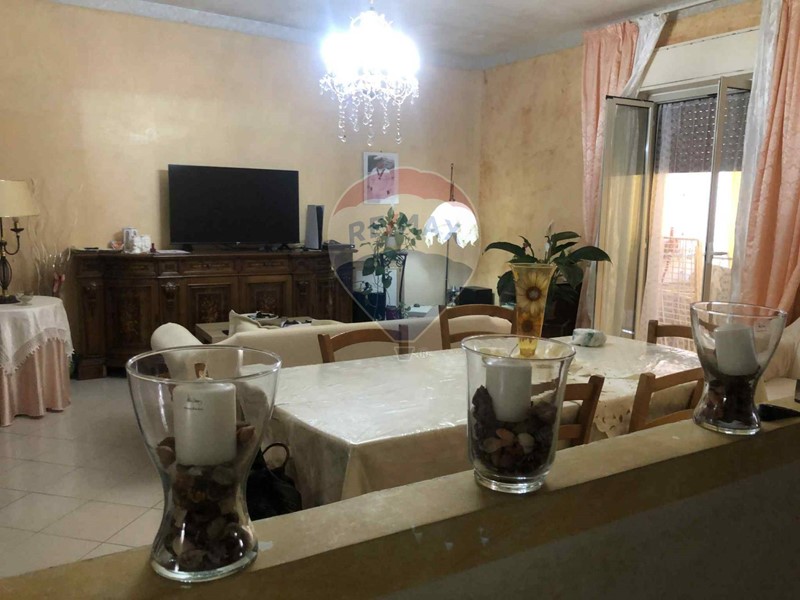 Appartamento in Vendita a Misterbianco, 130'000€, 150 m²