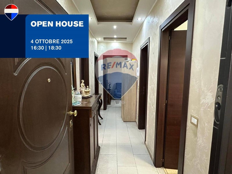 Appartamento in Vendita a Catania, 74'000&euro;, 91 m²