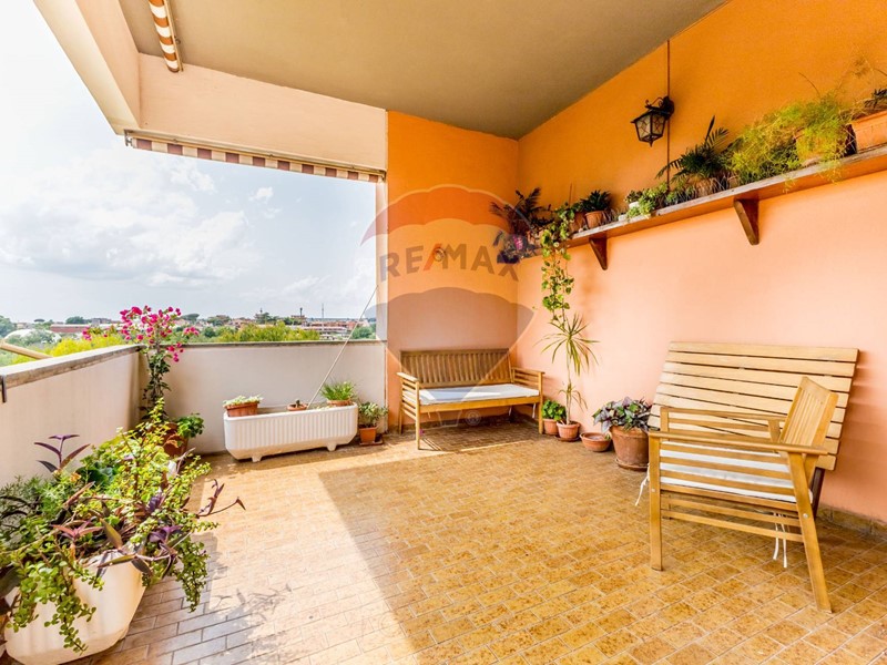 Quadrilocale in Vendita a Roma, 458'000&euro;, 151 m²