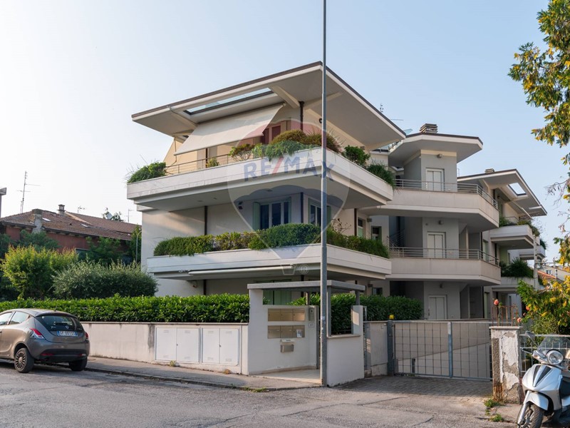 Appartamento in Vendita a Jesi, 430'000€, 121 m²