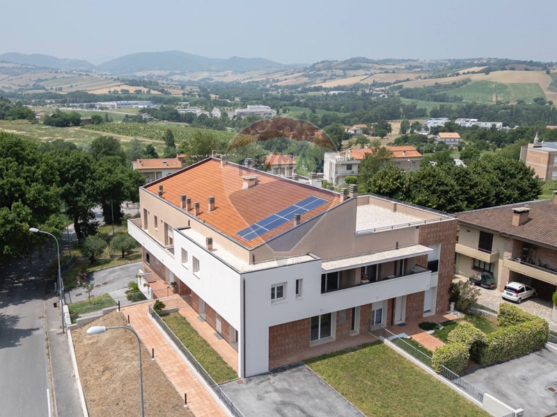 Appartamento in Vendita a Serra de' Conti, 197'000€, 82 m²