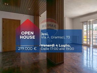 Appartamento in Vendita a Jesi, 219'000€, 165 m²