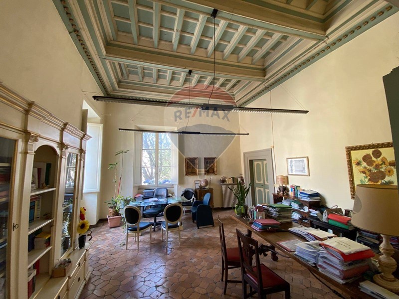 Appartamento in Vendita a Città di Castello, 240'000€, 170 m²